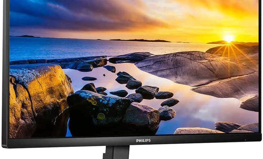Maximizing Productivity and Gaming Experience: Philips 24E1N5300AE Review